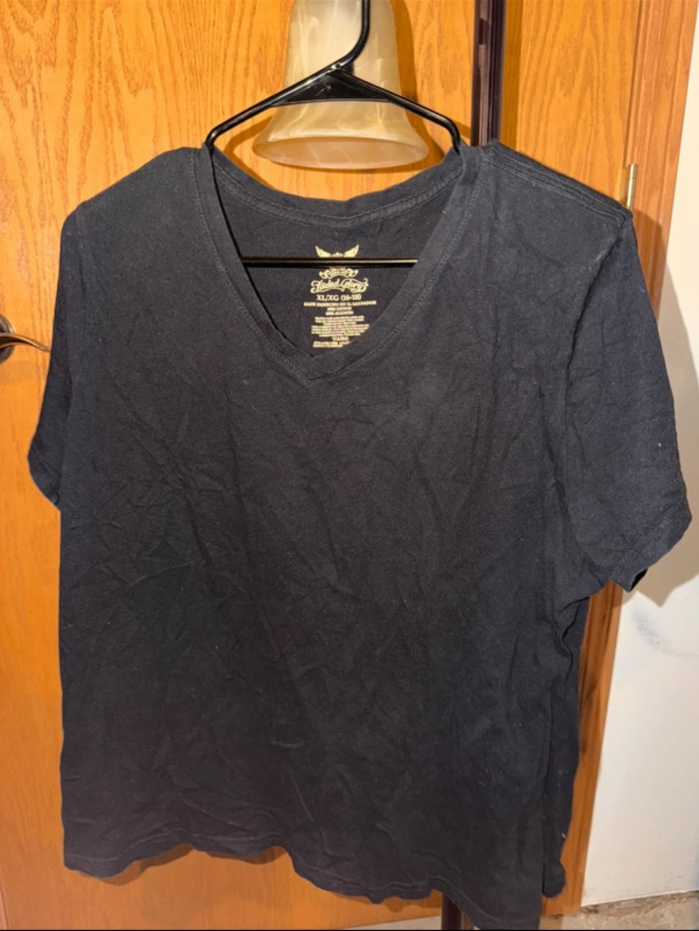 Faded Glory Women's Black V-Neck Short Sleeve Tee